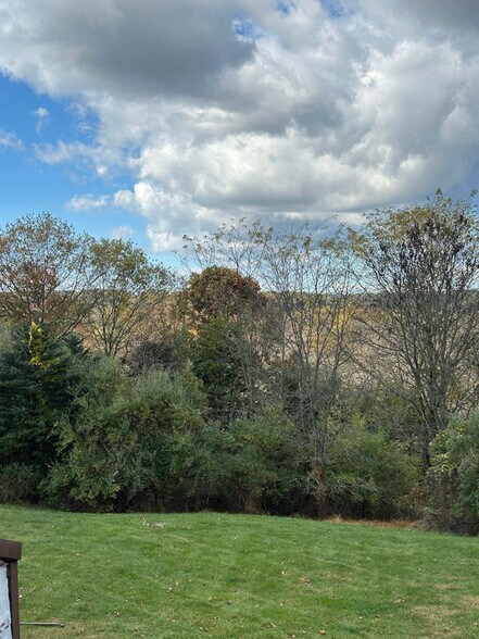 Building Photo - 36 Highland Cir