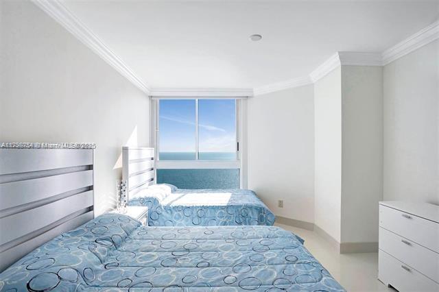 Building Photo - 4779 Collins Ave