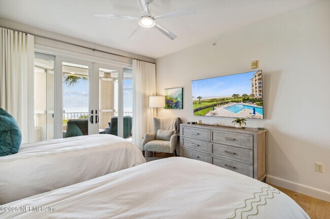 Building Photo - 426 Beachside Pl