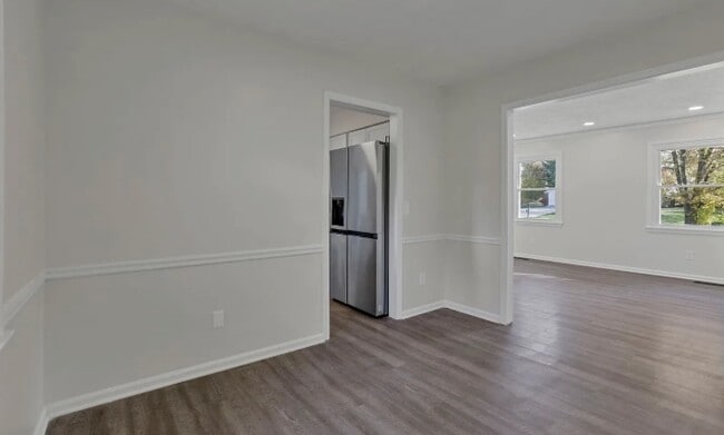 Building Photo - 11715 Village Way Dr