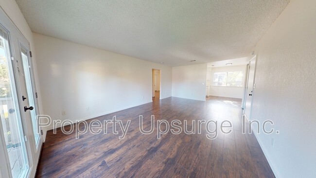 Building Photo - 3080 Catalpa Ct