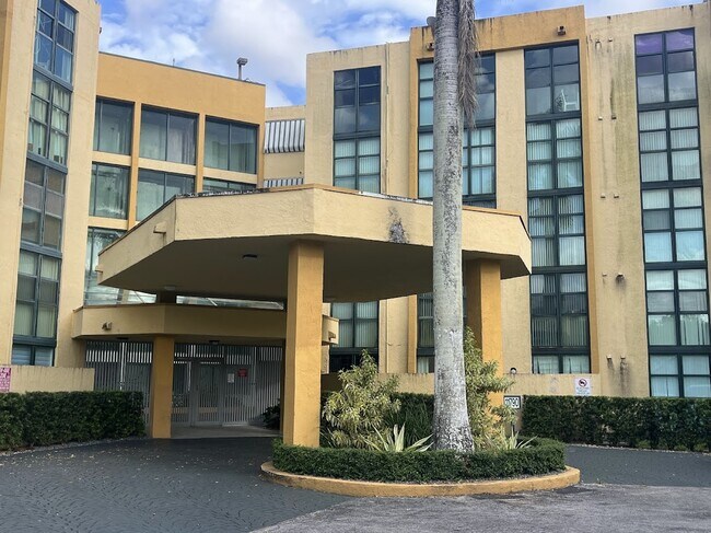 Building Photo - 11790 SW 18th St