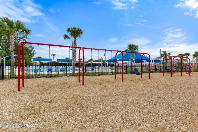 Building Photo - 368 Woods Ln