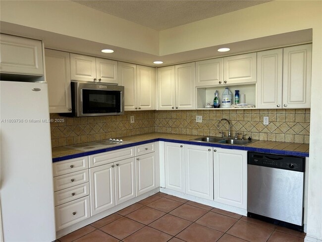 Building Photo - 8600 SW 133rd Avenue Rd