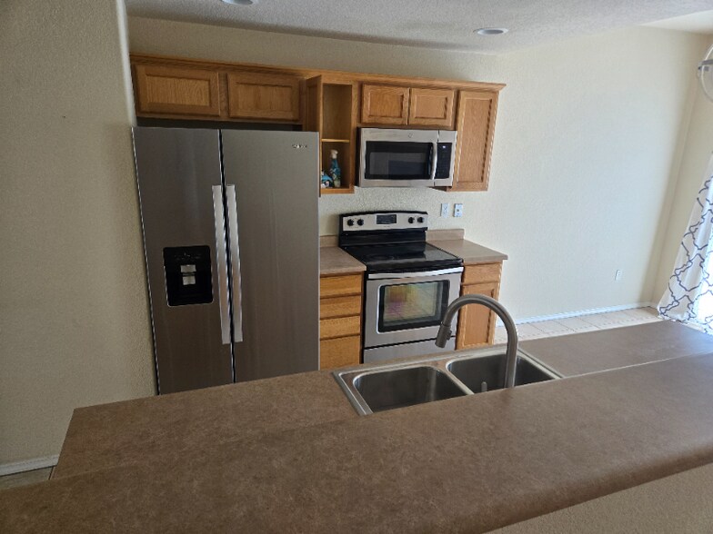 Building Photo - 3815 Josephine Heights