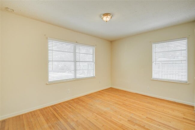 Building Photo - 5902 Hornwood Dr