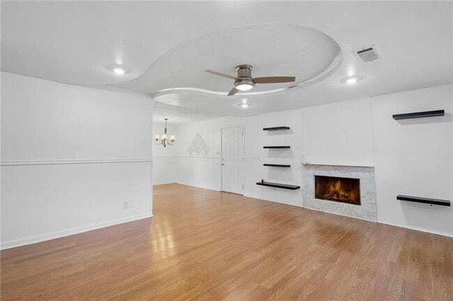 Building Photo - 472 Camden Cir