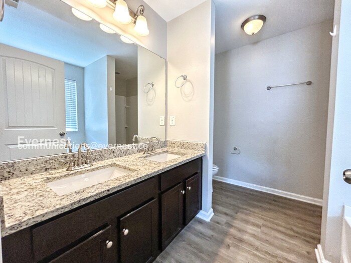 Building Photo - 345 Westridge Cir