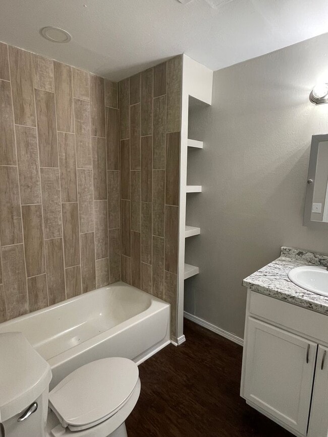 Building Photo - FULLY REMODELED 3 Bed Home in NW OKC