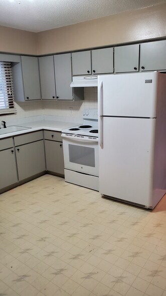 Building Photo - 519 N Patsy St