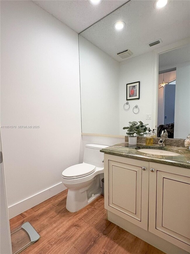 Building Photo - 2530 Windsor Way Ct