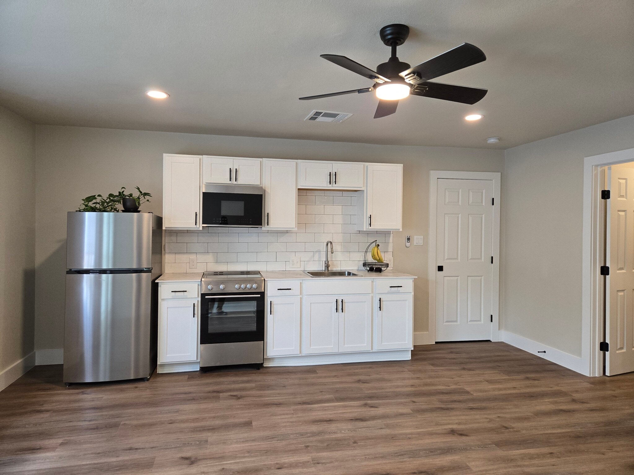 Building Photo - 4411 Dovewood Dr