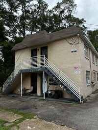 Building Photo - 1823 W 6th St