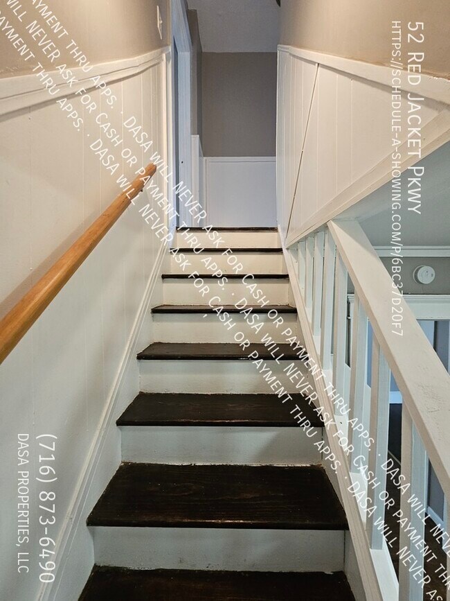 Building Photo - 52 Red Jacket - 4 Bed / 1 Bath