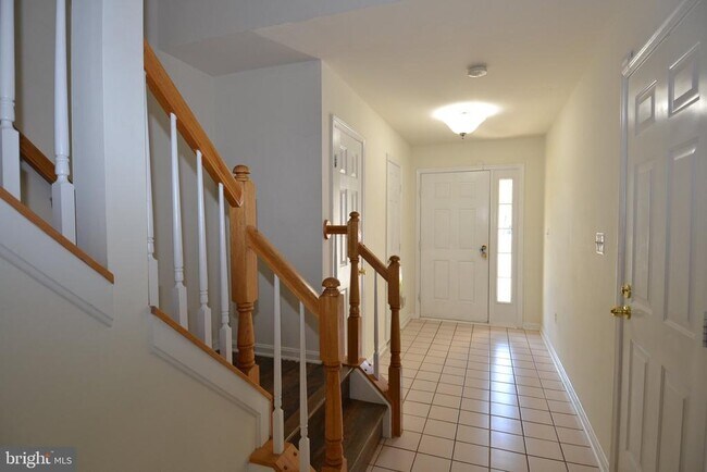 Building Photo - 6340 Demme Pl