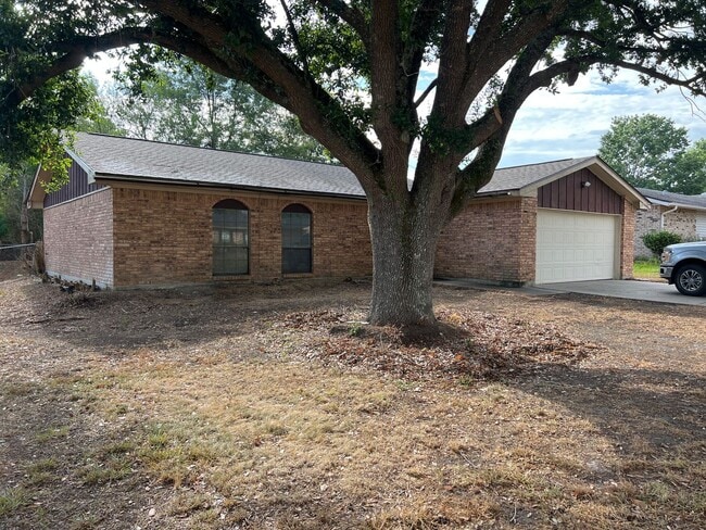 Primary Photo - 2114 Melon St