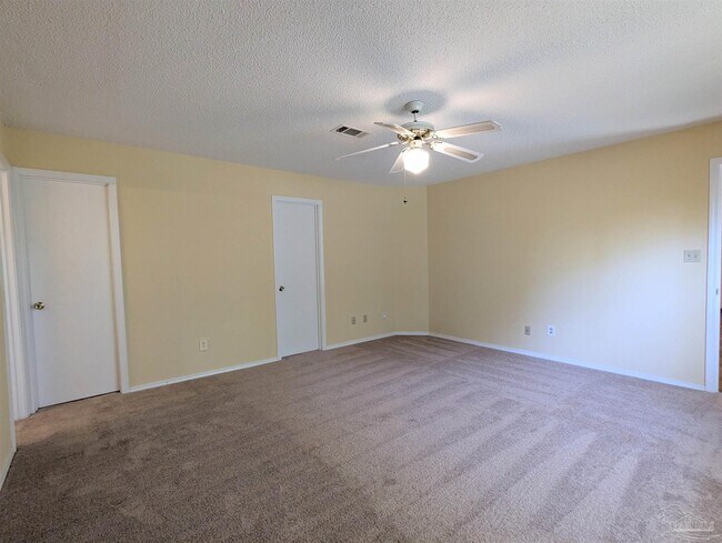 Building Photo - 512 Quail Nest Ln