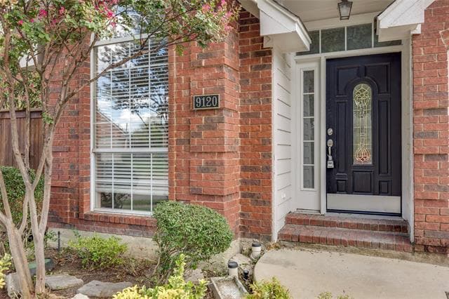 Building Photo - 9120 Cumberland Dr