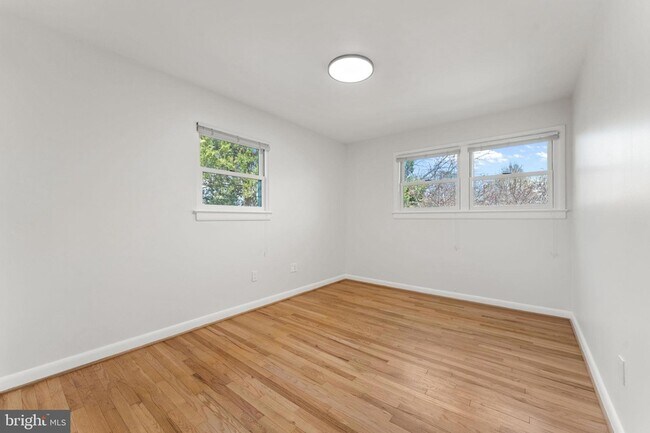 Building Photo - 6337 Beryl Rd