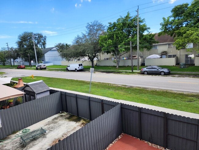 Building Photo - 8561 SW 109th Ave