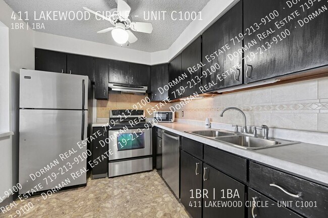 Building Photo - 411 Lakewood Cir