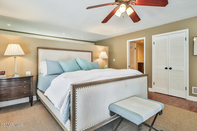 Building Photo - 31944 CA-1