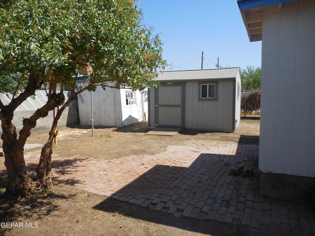 Building Photo - 8308 Vance Pl