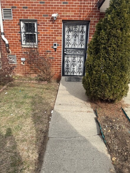 Building Photo - 3550 Palmer Ave