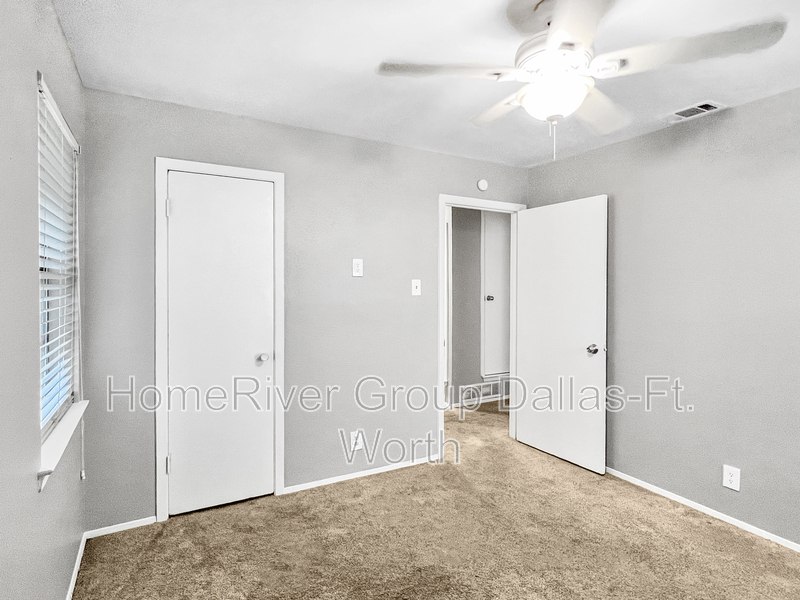 Building Photo - 2408 Sparling Wy