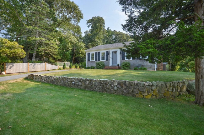 Building Photo - 31 Garrison Rd
