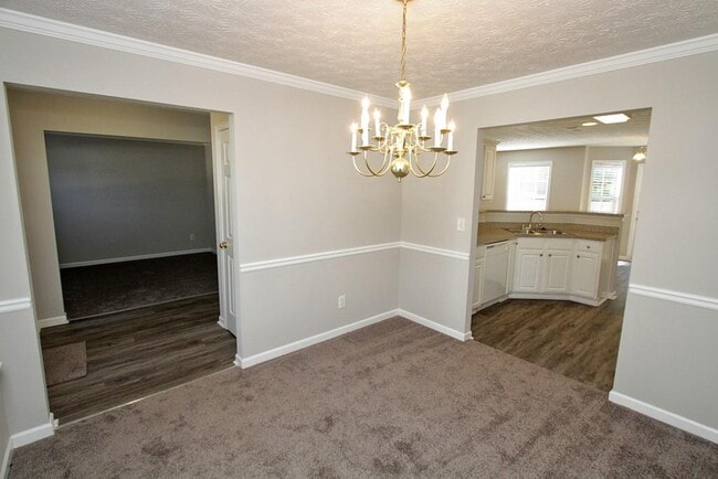 Building Photo - 3508 Hill Pond Dr NE