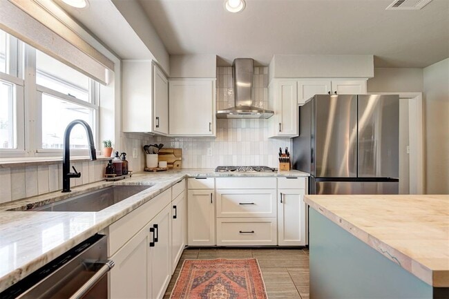 Building Photo - 3127 NW 69th St