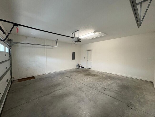 Building Photo - 6931 Lucca St