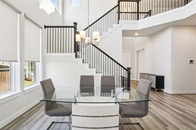 Building Photo - 4608 Pleasant Pl