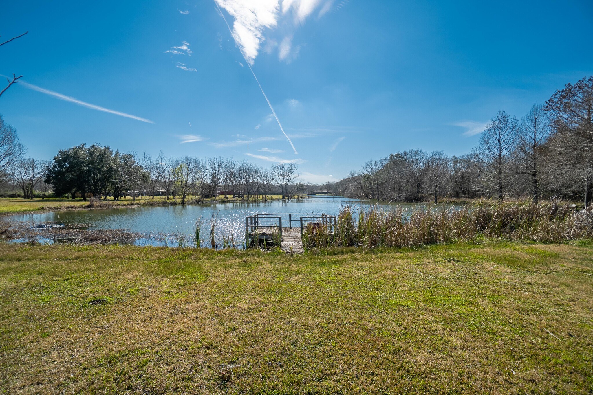 Building Photo - 140 Lakewood Dr