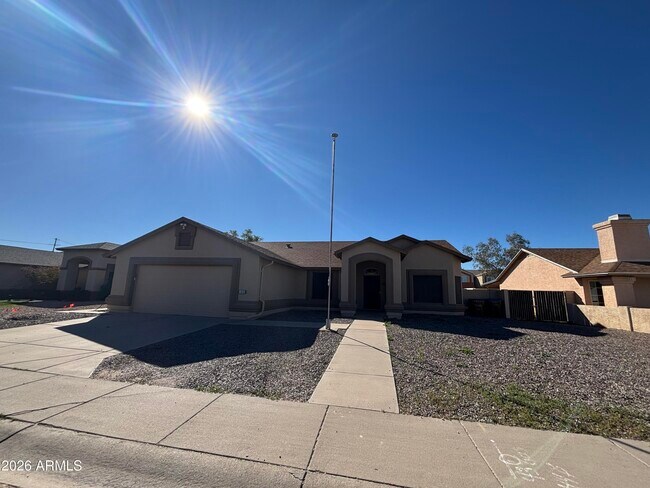 Building Photo - 1622 S Park St