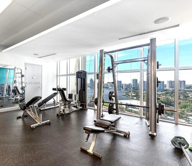 Building Photo - 18101 Collins Ave