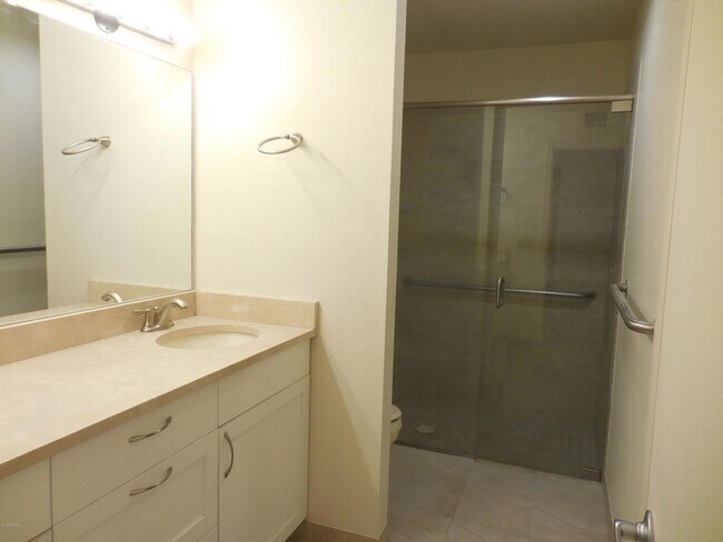Building Photo - 5432 S Lighthouse Ln