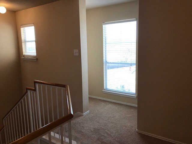 Building Photo - 2737 Breezy Point Cove