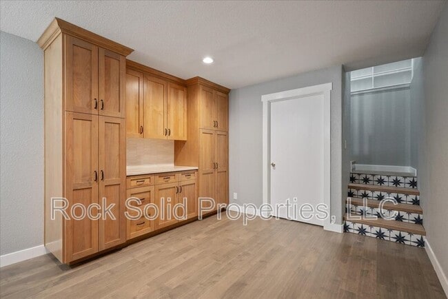 Building Photo - 753 Latigo Loop