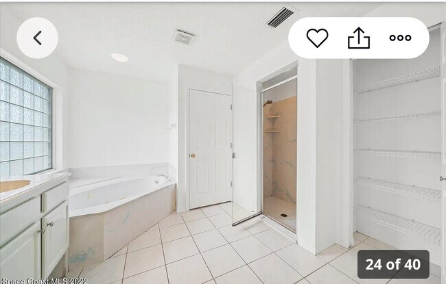 Building Photo - 525 Justine Ave NW