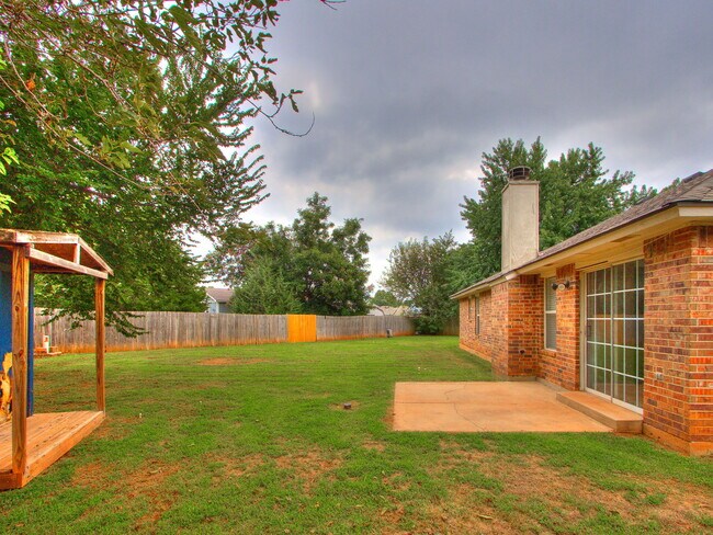 Building Photo - 17320 Sun River Ct