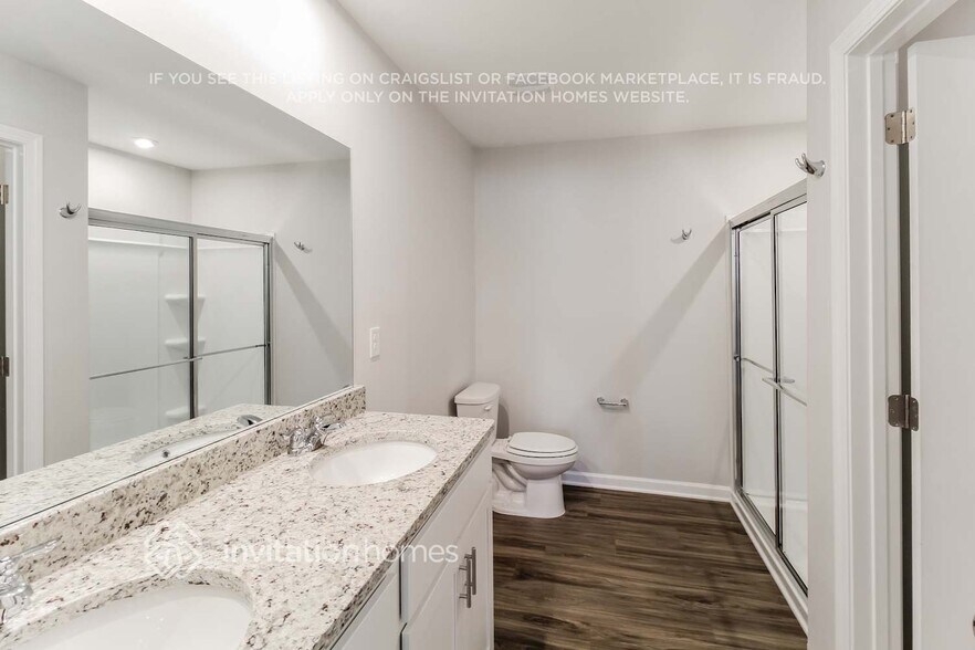 Building Photo - 854 Pebble Blvd