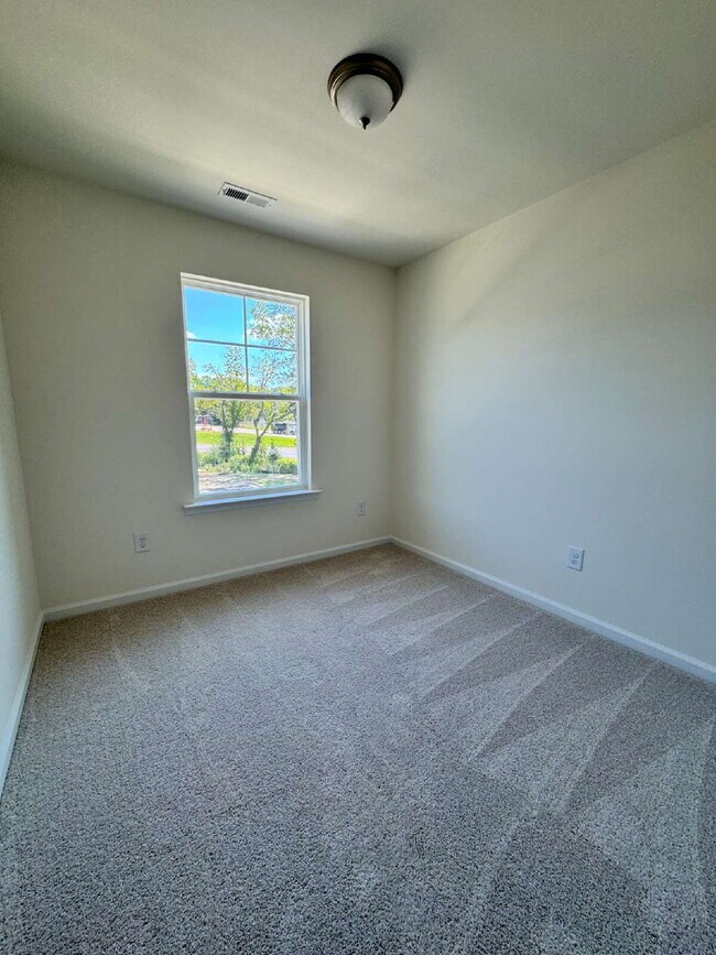 Building Photo - Brand New 3-Bedroom Townhome for Rent in T...
