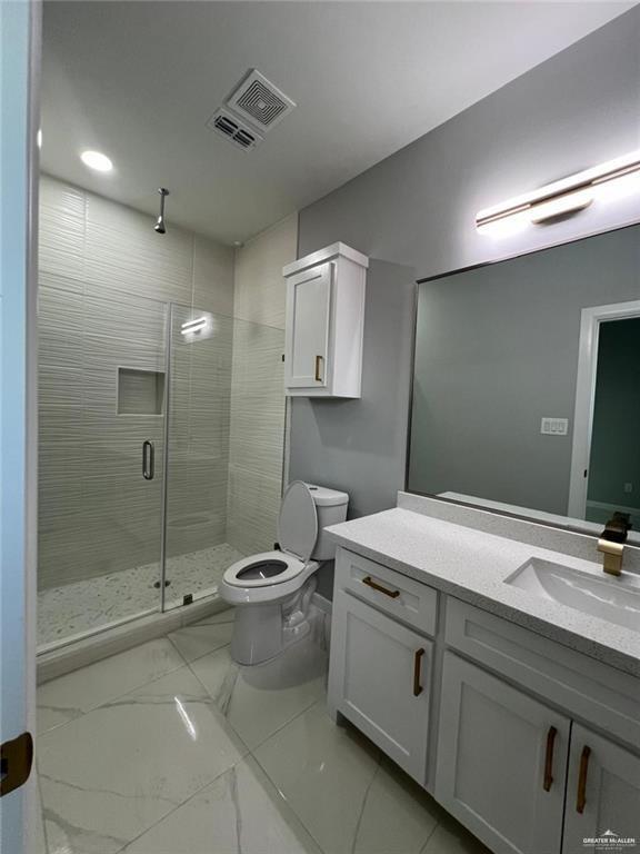 Building Photo - 14 Notre Dame Ave