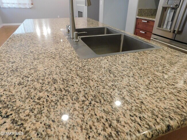 Building Photo - 728 Navito Way