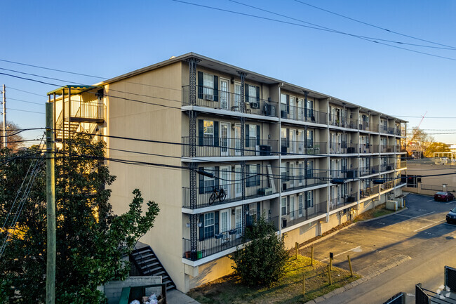 Building Photo - Elliston Place Quarters