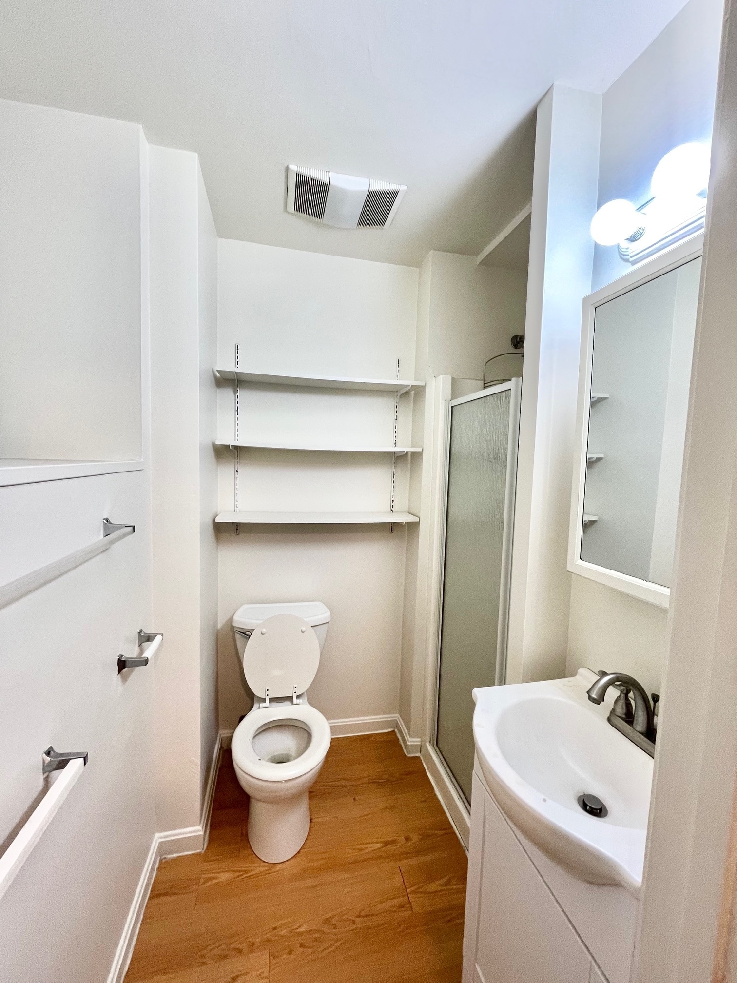 Building Photo - 2 Shepherd Ave