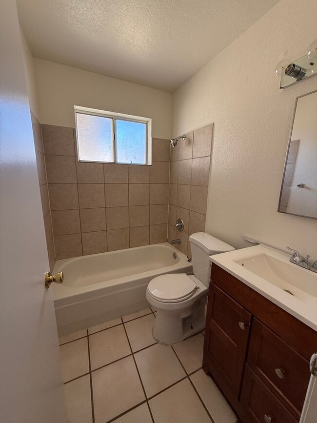 Building Photo - REMODELED 3 Bed/2Bath single family home with HUGE yard