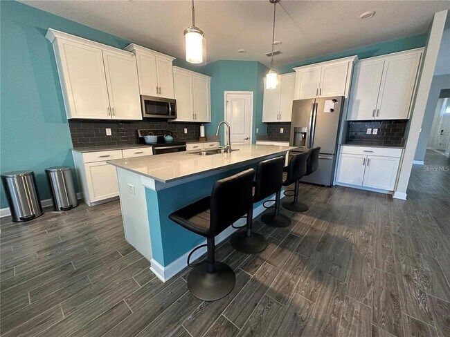 Building Photo - 4693 Fairy Tale Cir